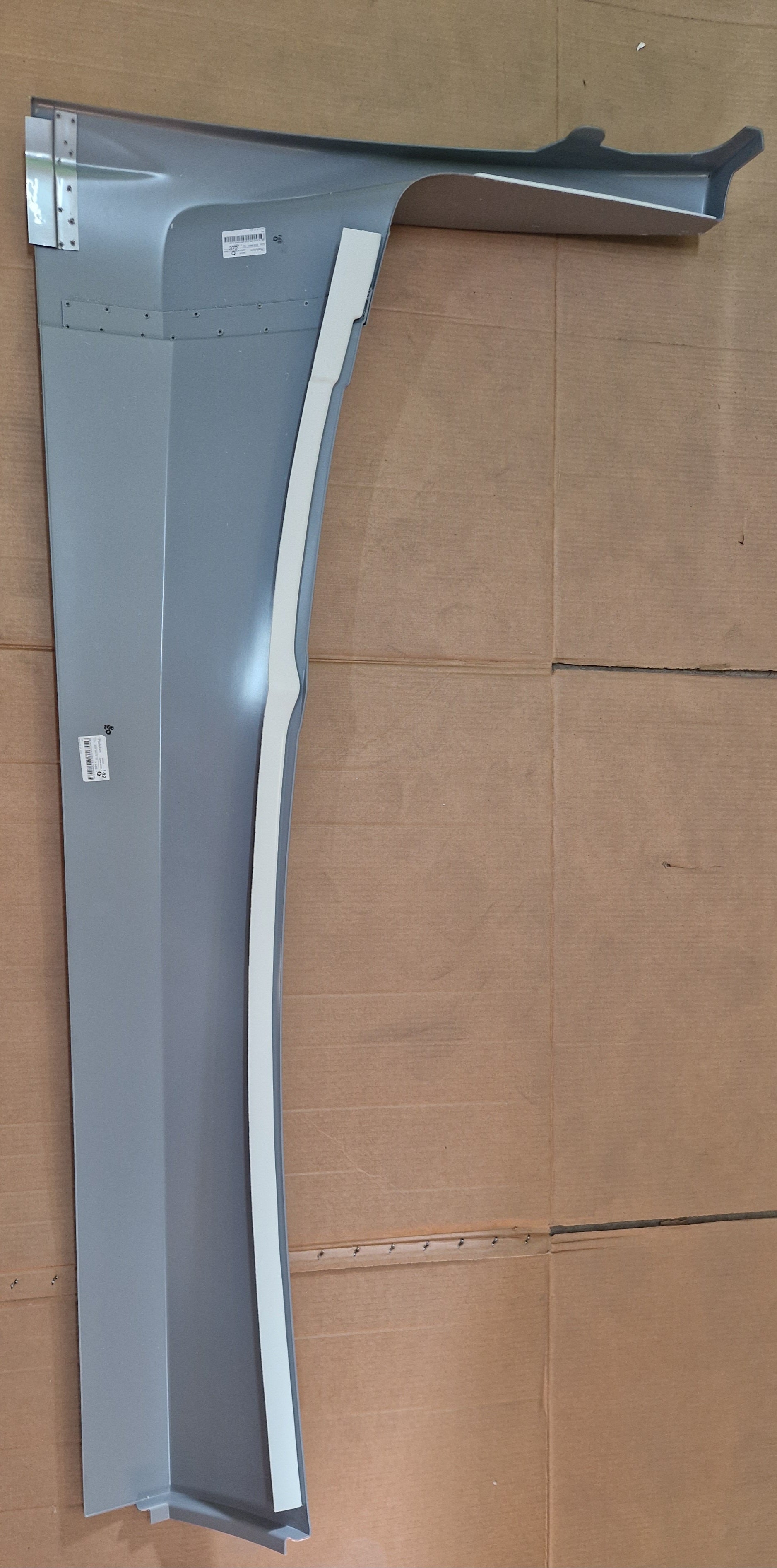 Adria bobil vertikala coral