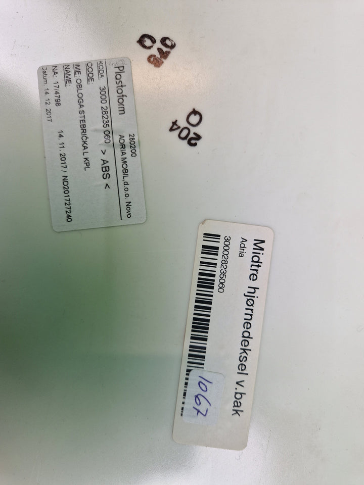 Adria hjørnedeksel bak