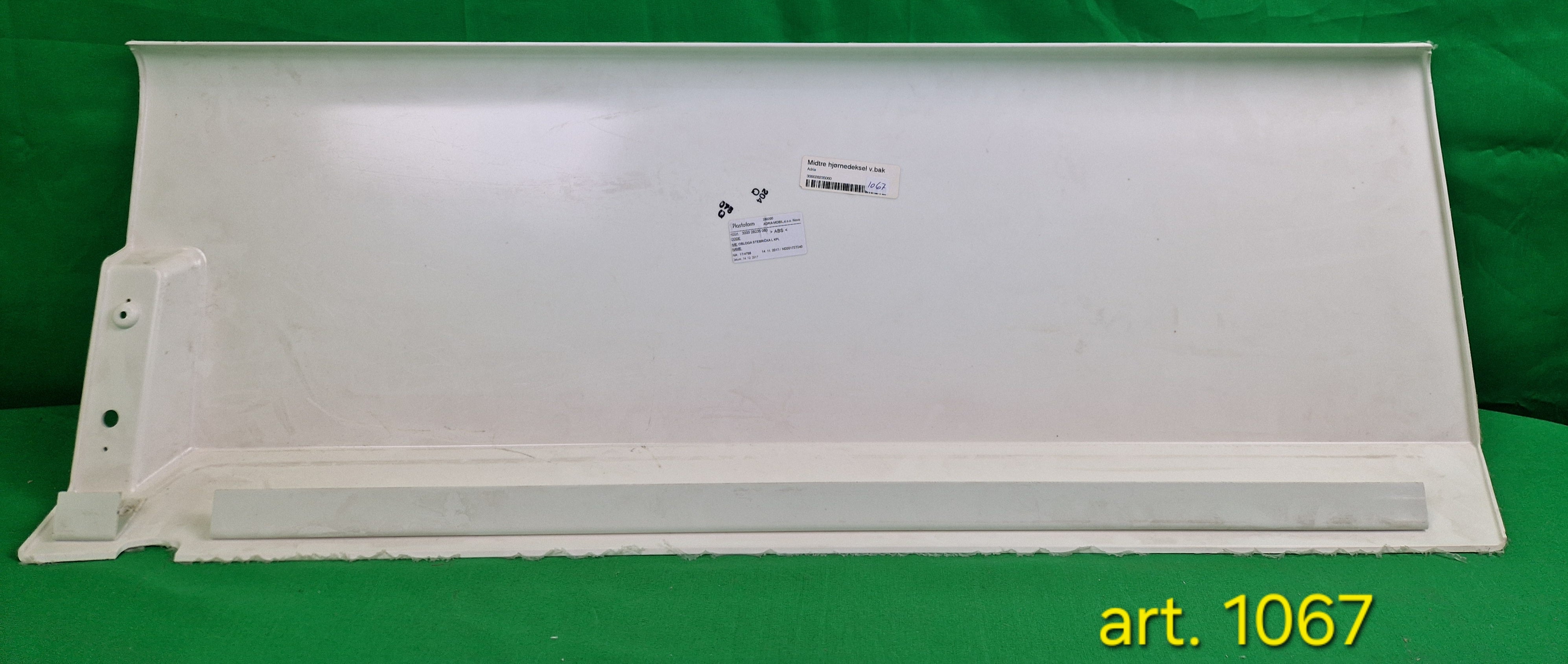 Adria hjørnedeksel bak