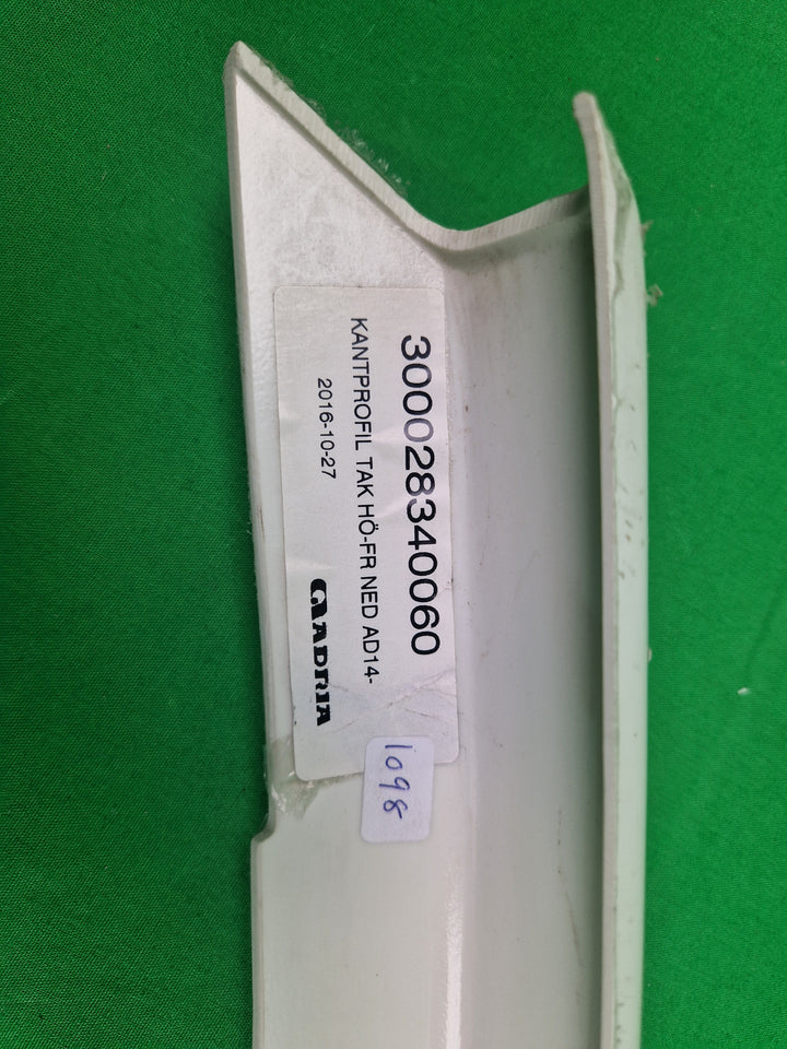 Kant front profil høyre side Adria