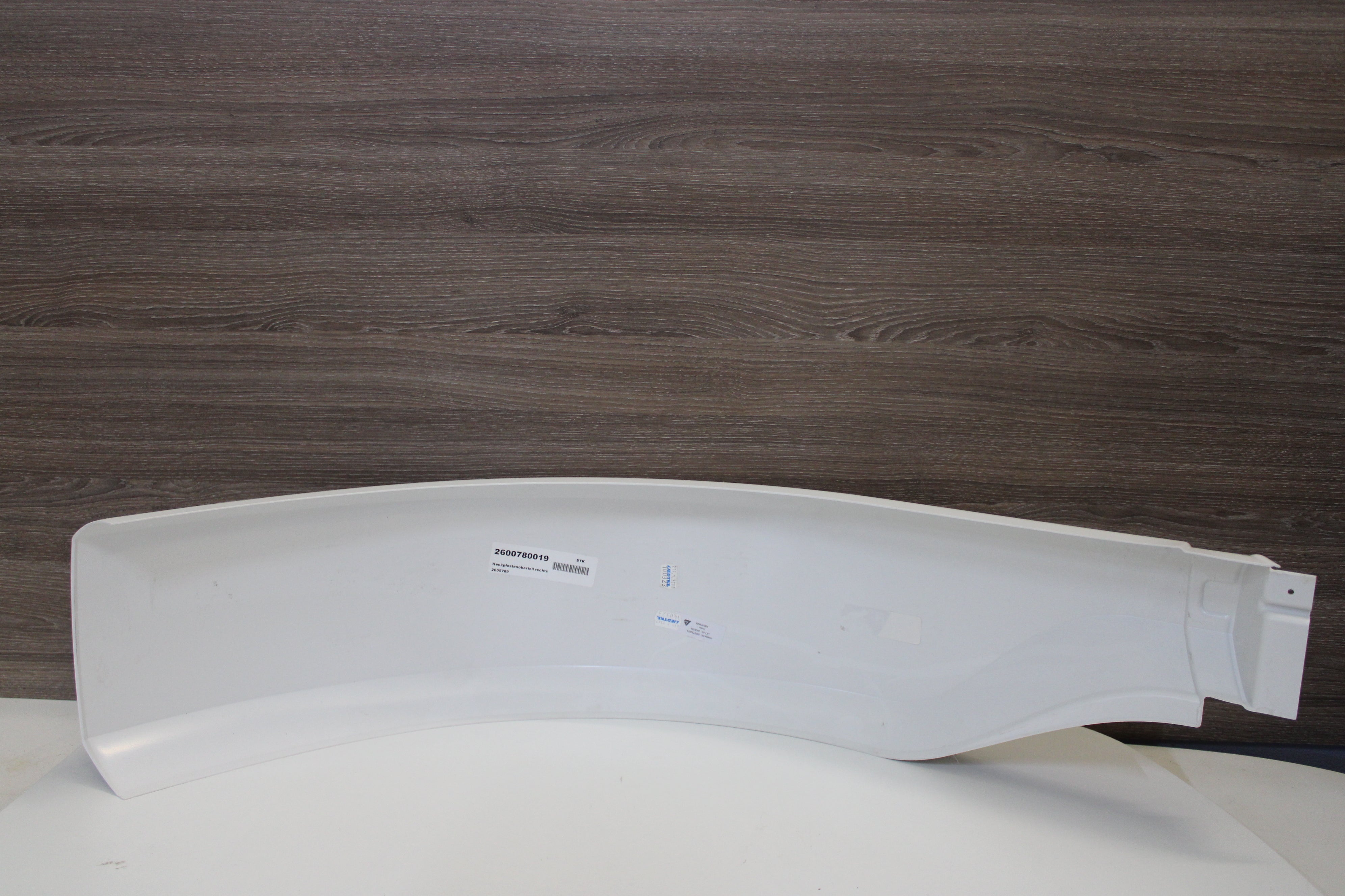 TakSpoiler hørye bak til Hobby 2014