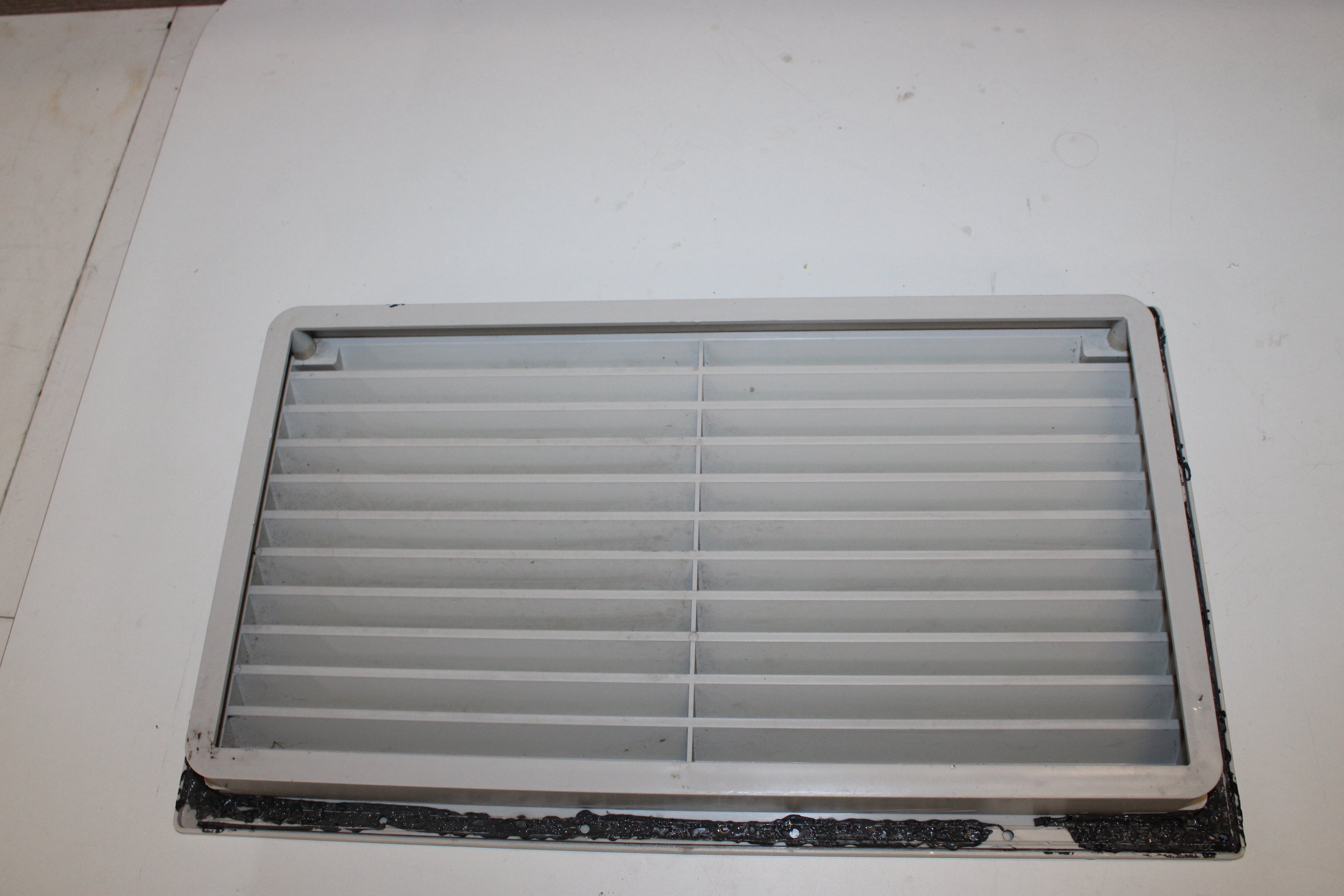 Ventilasjons gitter kjøleskap